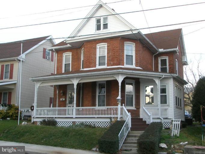 134 Ridge Avenue Waynesboro, PA 17268 - Photo 2 of 21 Exterior #2