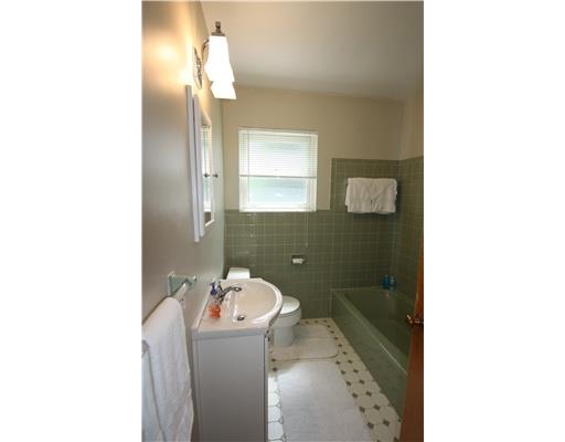 3345 Comanche Road Upper St. Clair, PA 15241 - Photo 11 of 18 Full Bath.