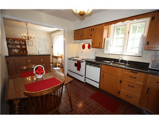 3345 Comanche Road Upper St. Clair, PA 15241 - Photo 6 of 18 Kitchen.