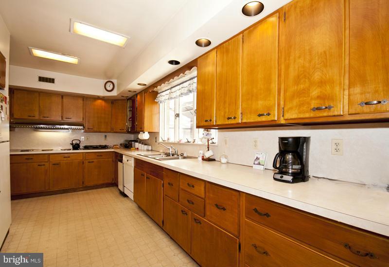 4525 East Joppa Road Nottingham, MD 21236 - Photo 12 of 30 Kitchen