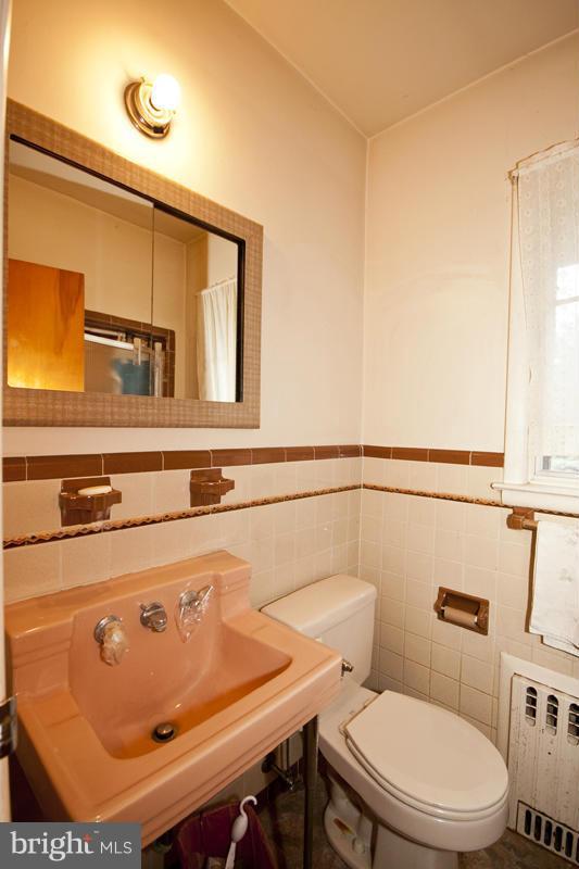 4525 East Joppa Road Nottingham, MD 21236 - Photo 19 of 30 Bath