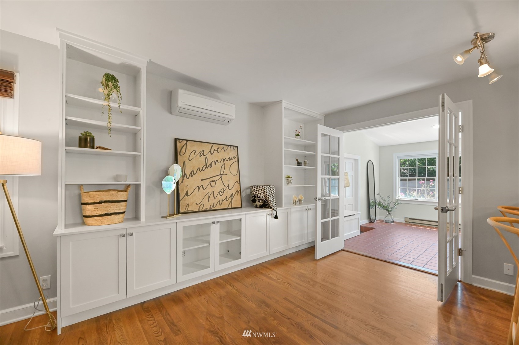 622 Everglade Road Bellingham, WA 98225 - Photo 11 of 38 workspace with wooden floor and cabinet