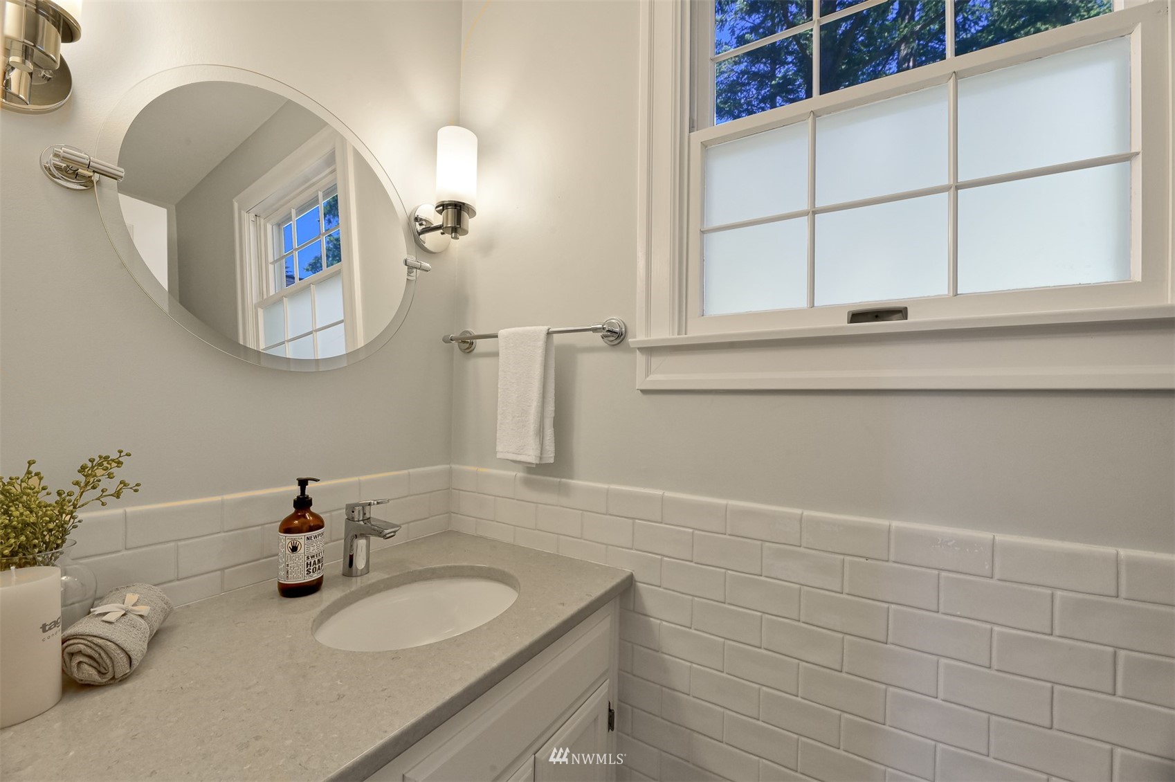 622 Everglade Road Bellingham, WA 98225 - Photo 17 of 38 a bathroom with a sink and a mirror