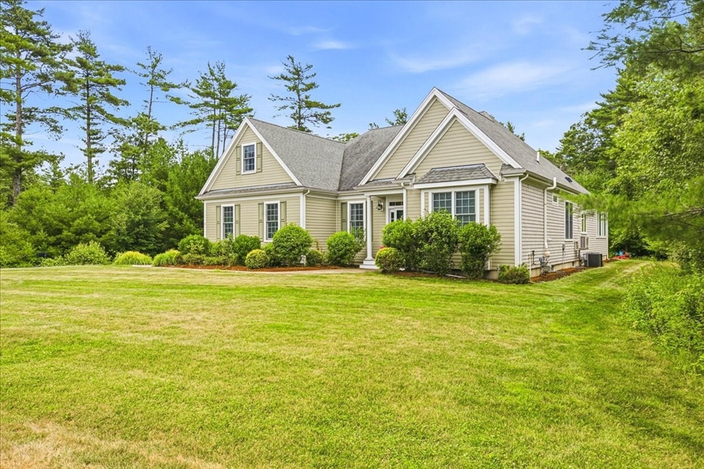 8 Redtail Lane Carver, MA 02330 - Photo 2 of 42