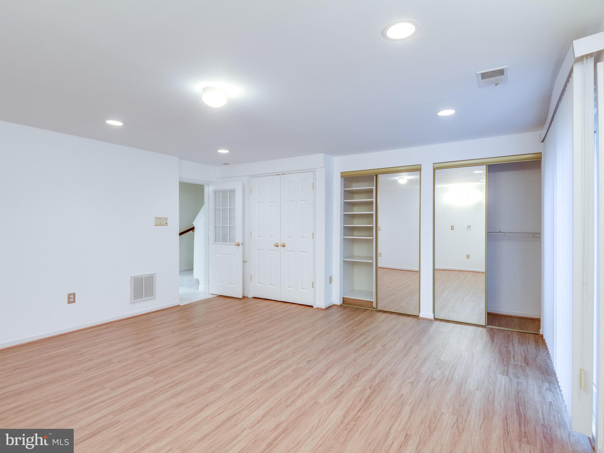 11038 Granby Court Reston, VA 20191 - Photo 20 of 30 Family Room