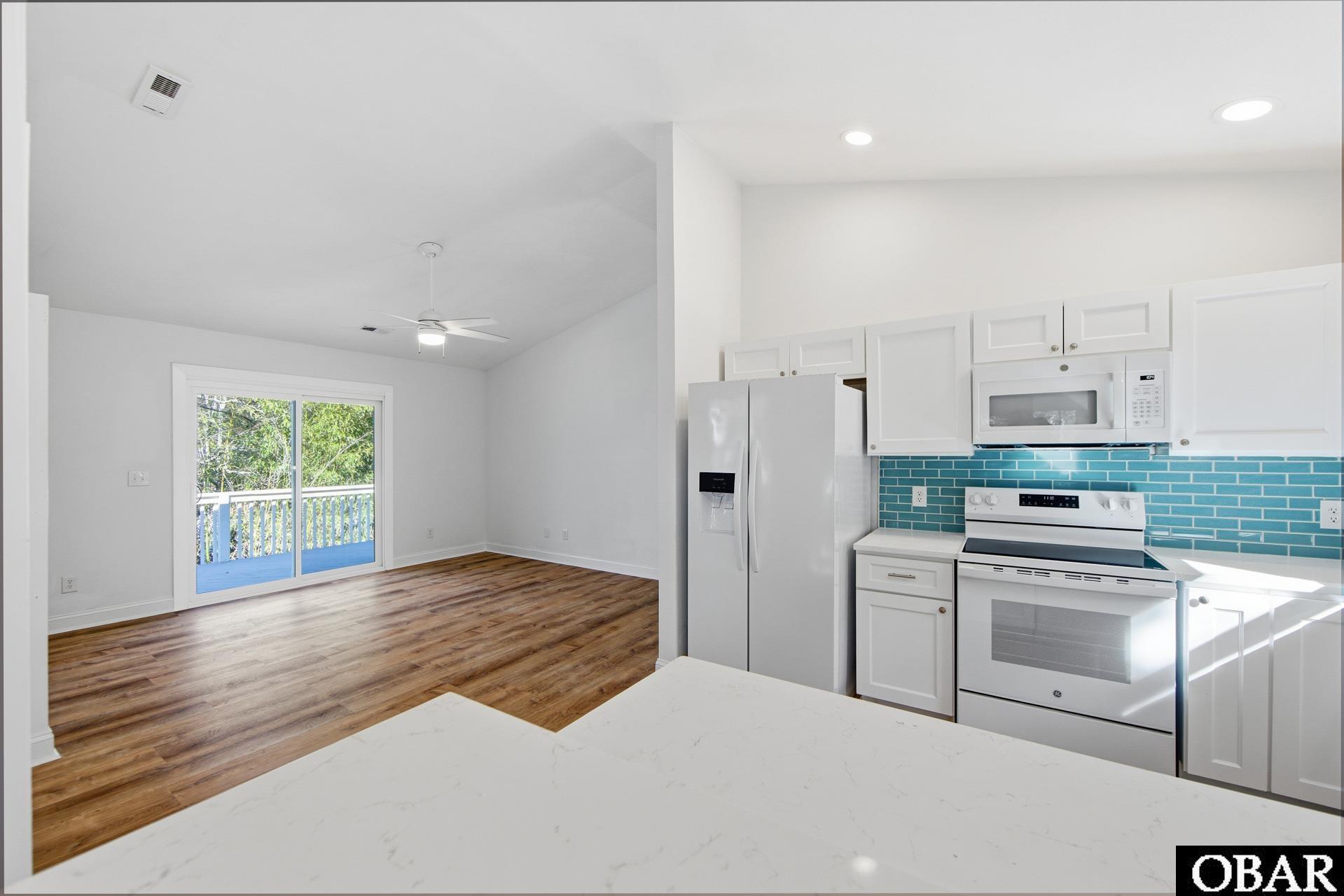 3611 Rabbit Hollow, Unit 26 Kitty Hawk, NC 27949 - Photo 12 of 50 Eat On Bar