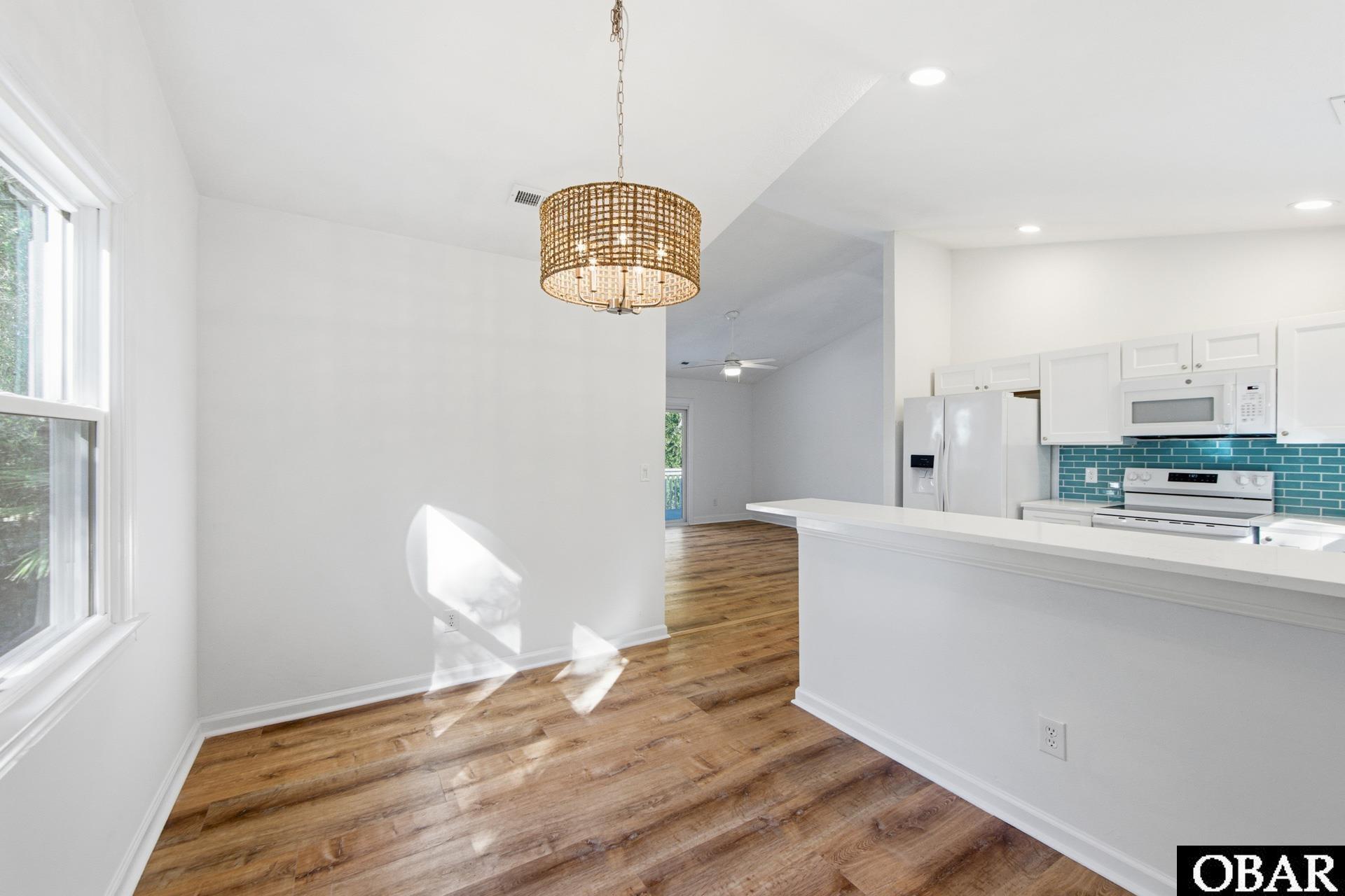3611 Rabbit Hollow, Unit 26 Kitty Hawk, NC 27949 - Photo 14 of 50 Dining Area