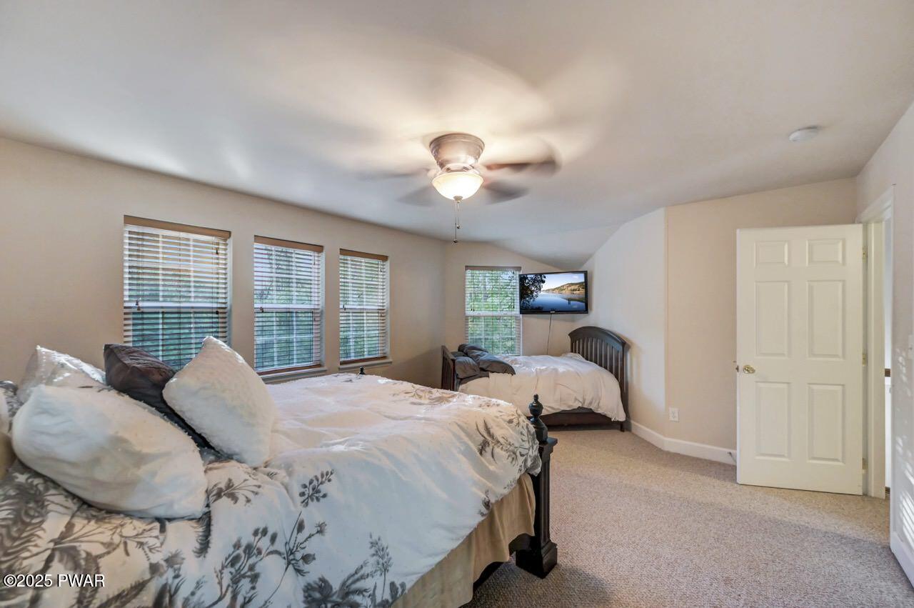 193 Robin Way Lackawaxen, PA 18435 - Photo 46 of 83 193 Robin Way 39 Large