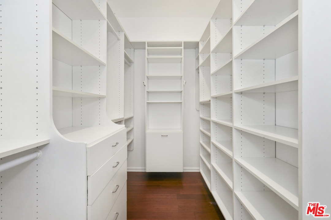 4357 Cedarhurst Circle Los Angeles, CA 90027 - Photo 32 of 51 a kitchen with white cabinets and a window