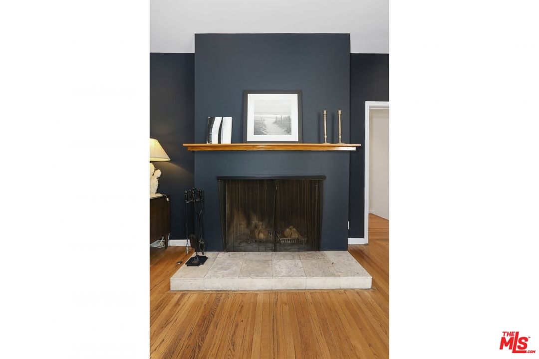 4357 Cedarhurst Circle Los Angeles, CA 90027 - Photo 10 of 51 a picture of a rug