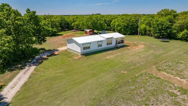 $499,000 | 542 County Road 222, Gainesville, TX 76240