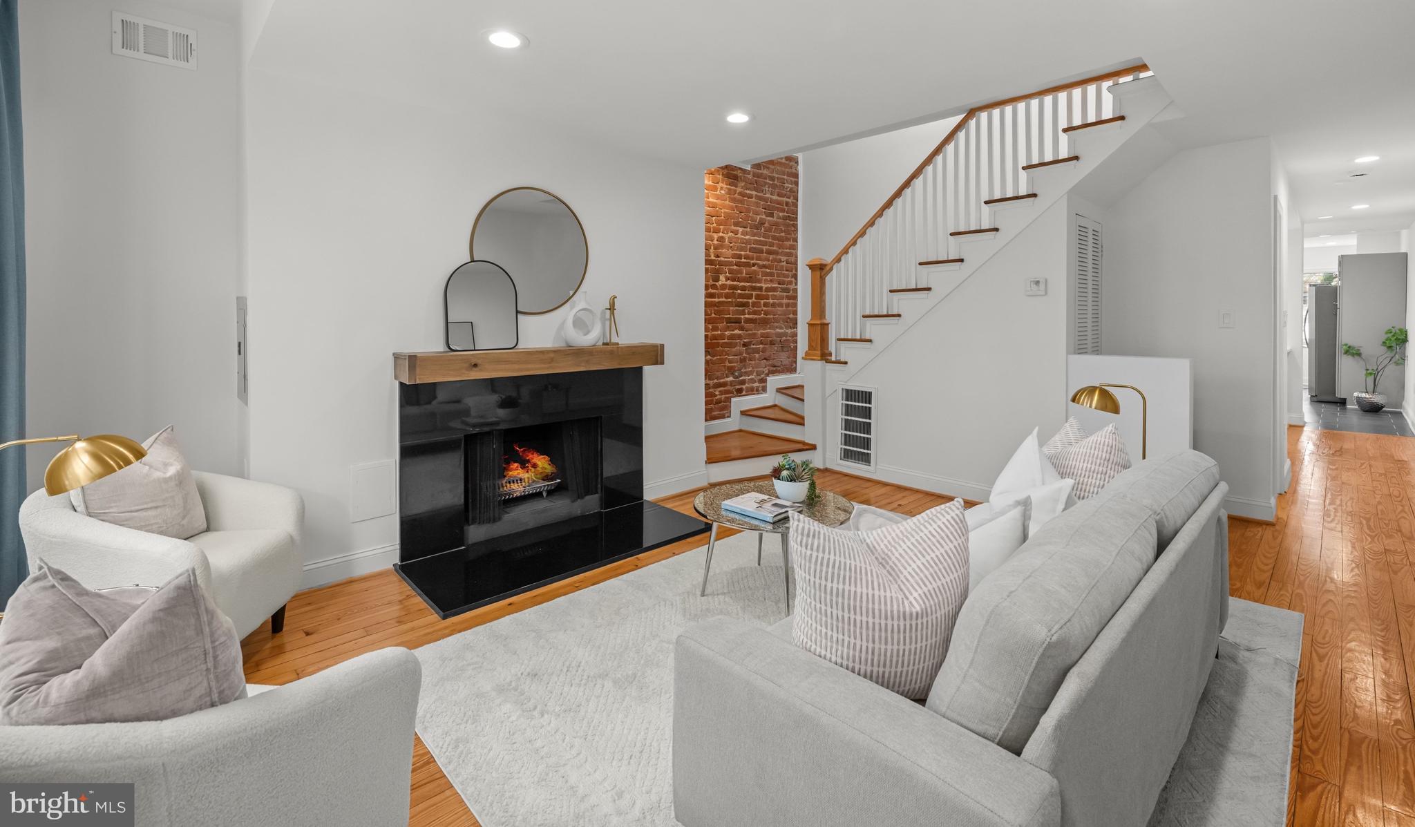 112 15th Street Southeast Washington, DC 20003 - Photo 3 of 18