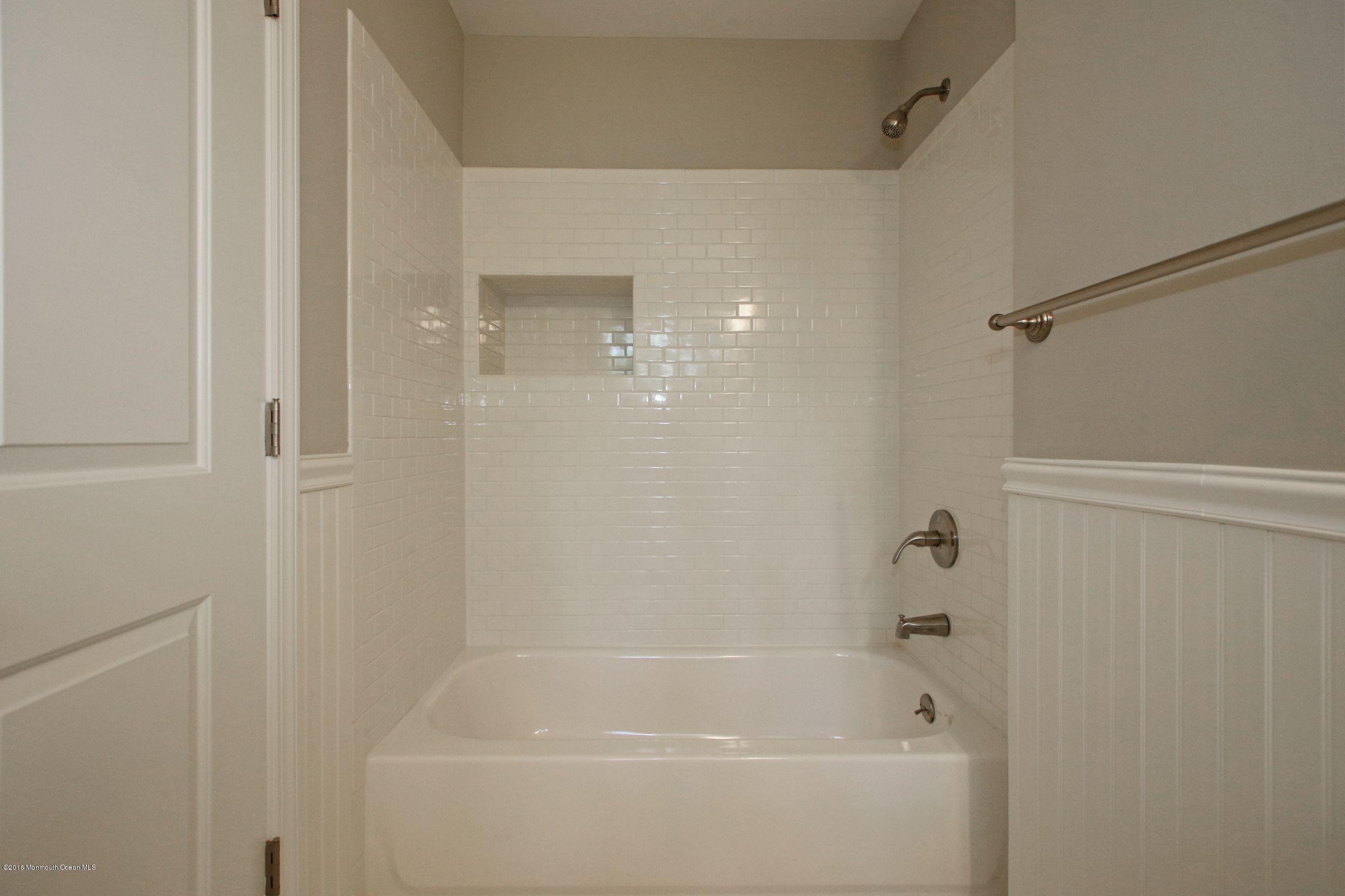 5 Reeds Road Tinton Falls, NJ 07724 - Photo 21 of 36 preeds24