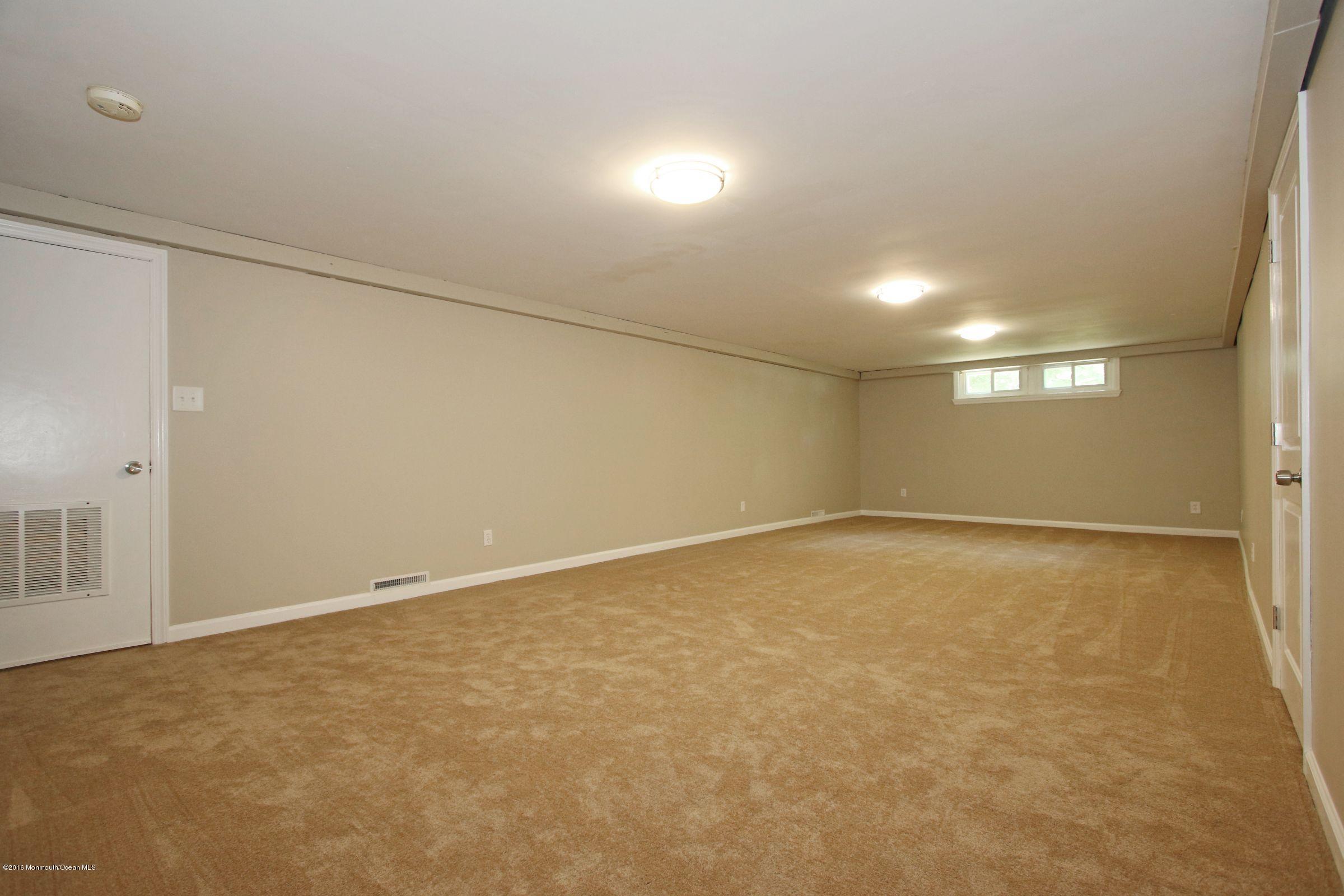 5 Reeds Road Tinton Falls, NJ 07724 - Photo 27 of 36 preeds33