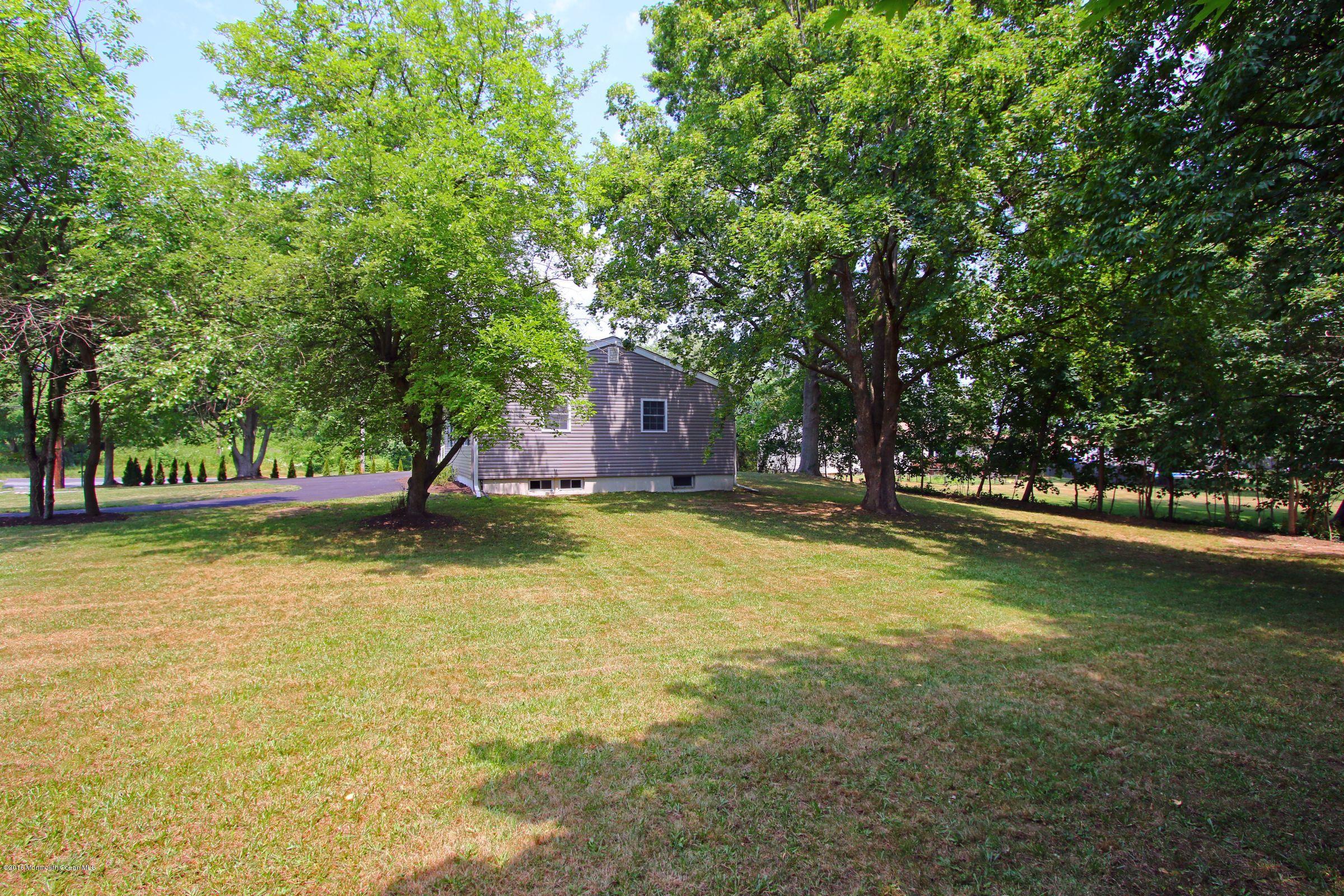 5 Reeds Road Tinton Falls, NJ 07724 - Photo 4 of 36 preeds5