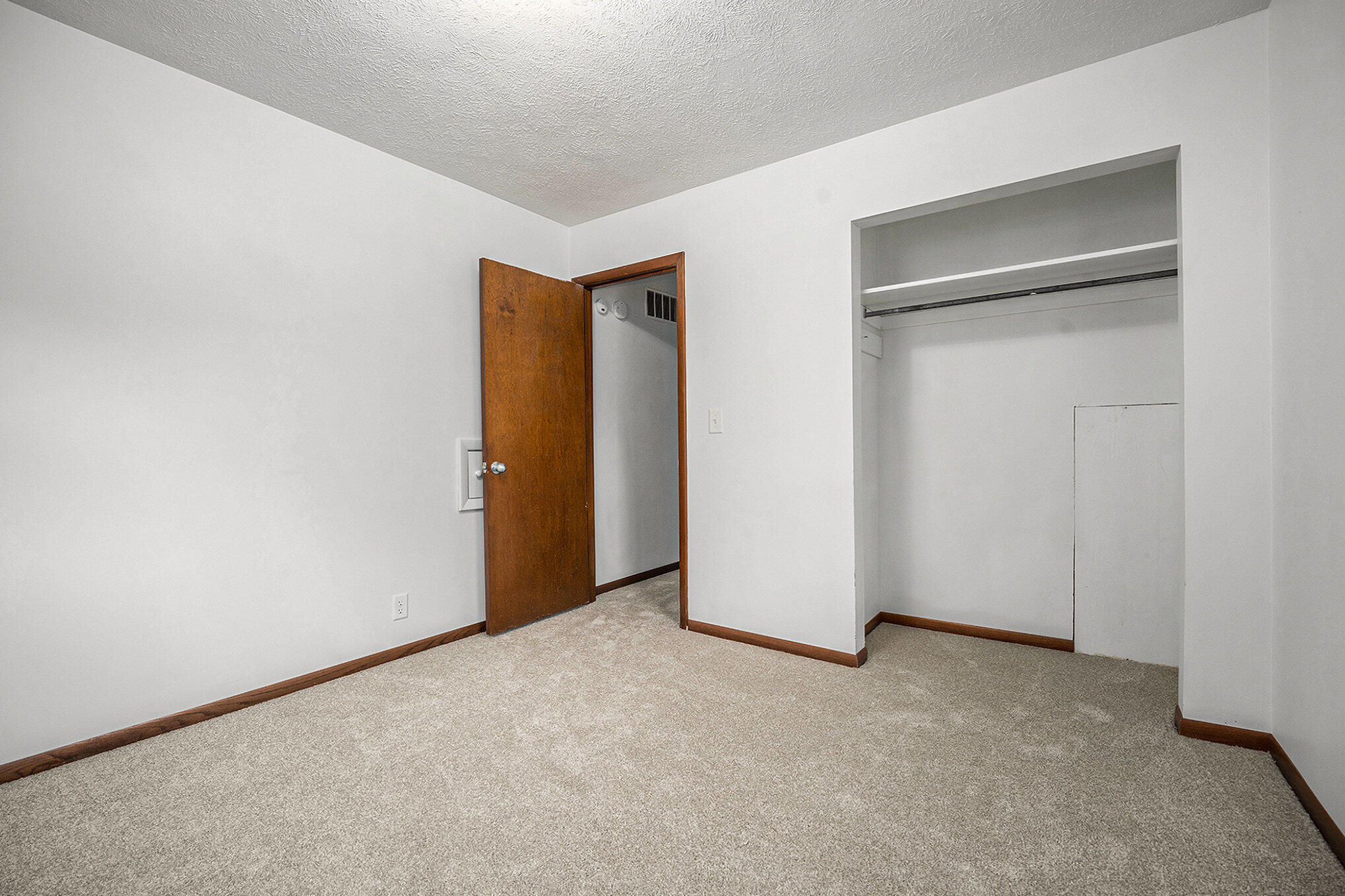 211 East Edgar Bergen Boulevard Decatur, MI 49045 - Photo 9 of 22 Bedroom 2