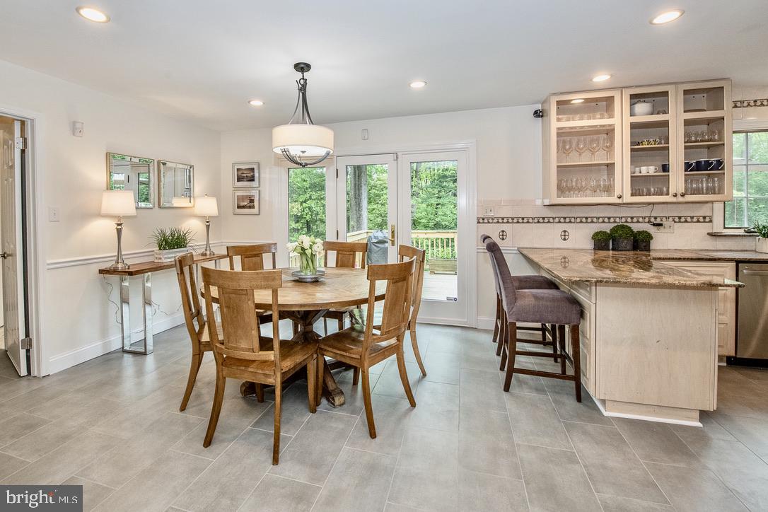 709 Governor Circle Newtown Square, PA 19073 - Photo 12 of 46