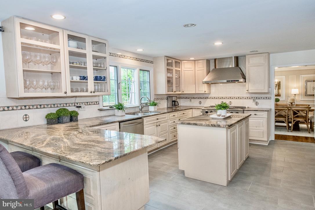 709 Governor Circle Newtown Square, PA 19073 - Photo 14 of 46