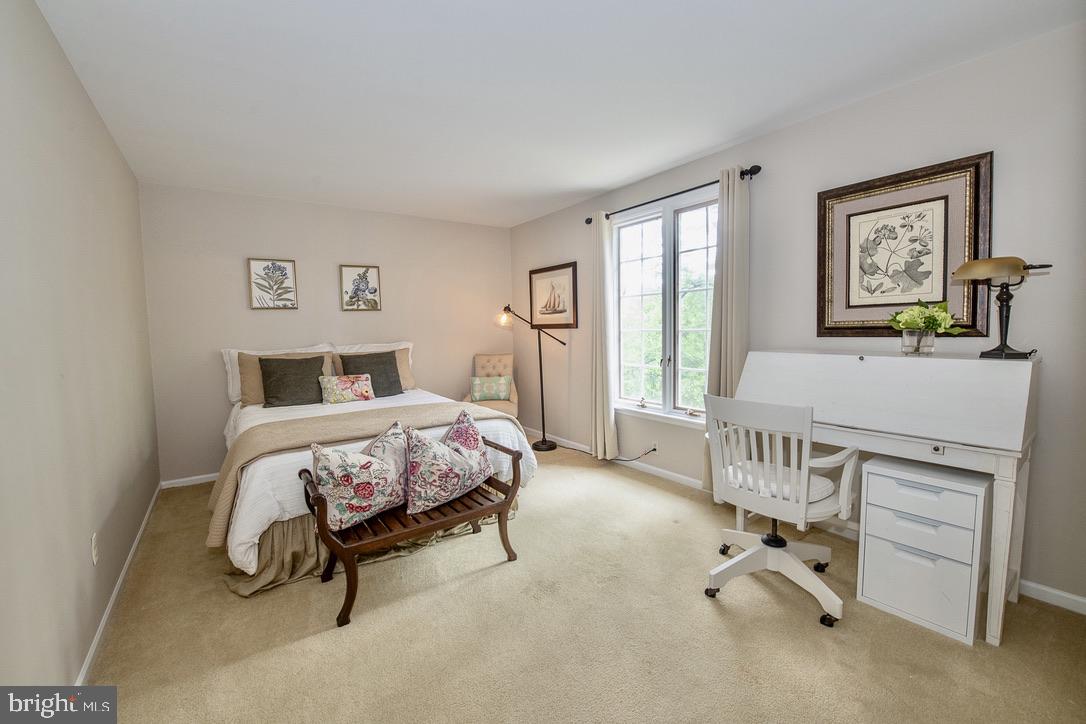 709 Governor Circle Newtown Square, PA 19073 - Photo 27 of 46