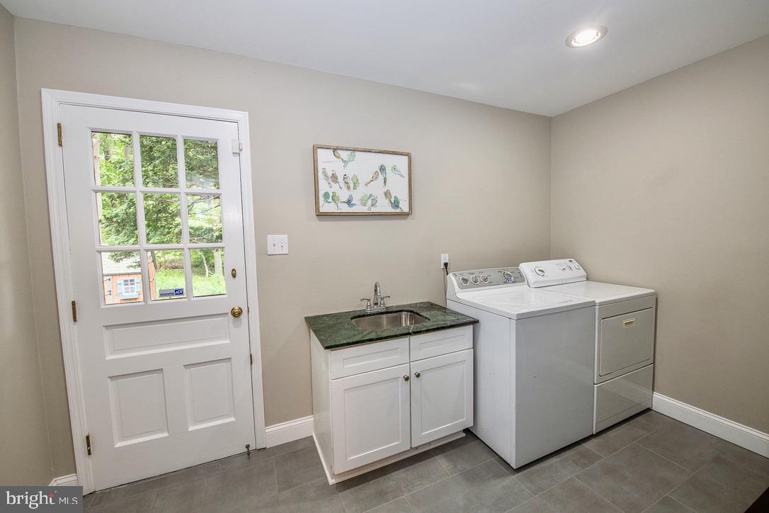 709 Governor Circle Newtown Square, PA 19073 - Photo 37 of 46