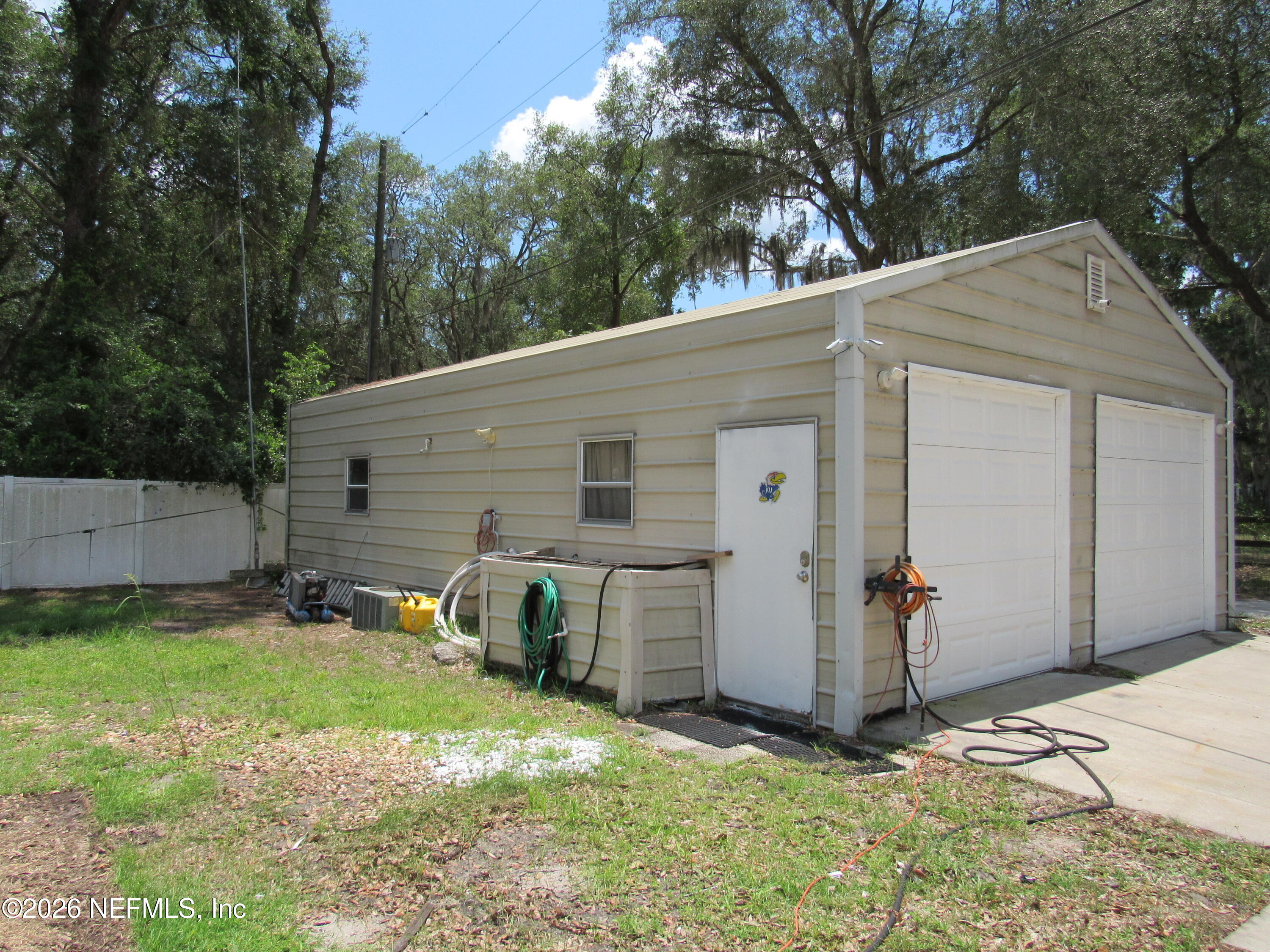 3280 Gay Road Orange Park, FL 32065 - Photo 5 of 33 garage