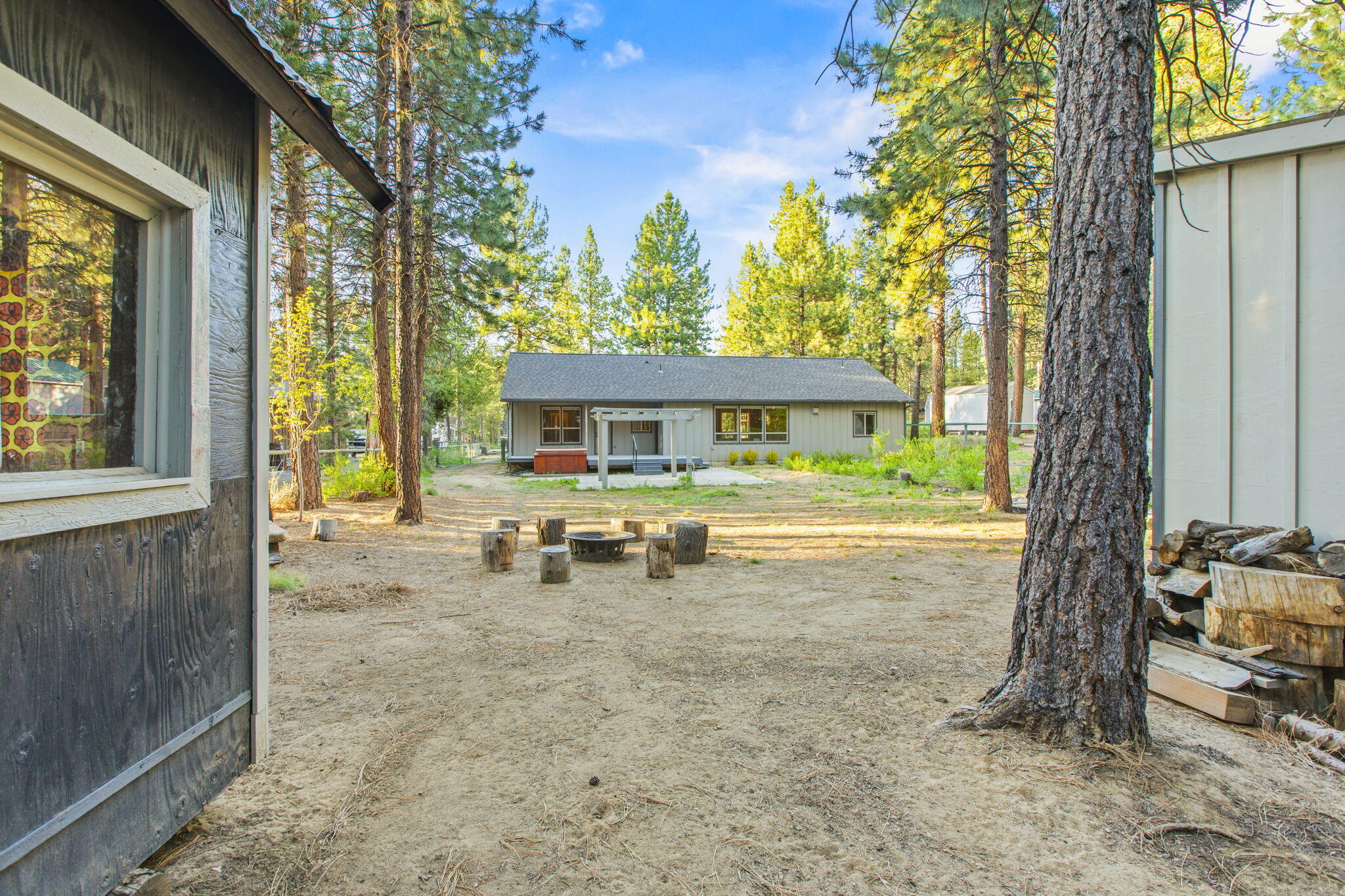 16907 Indio Road Bend, OR 97707 - Photo 40 of 46