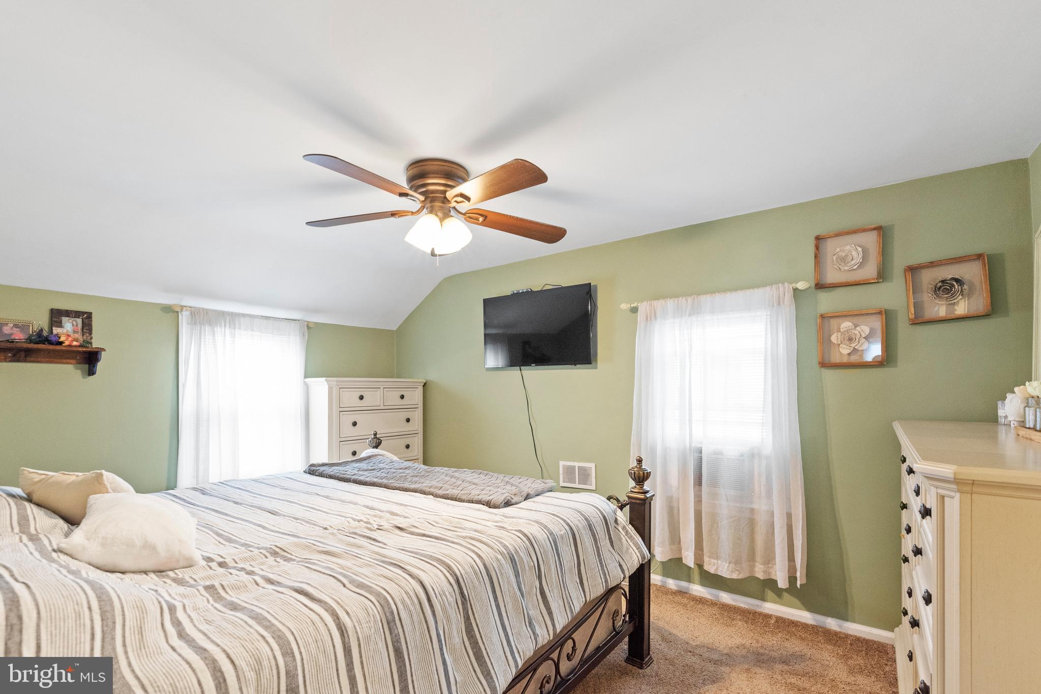 2229 Clayton Road Morton, PA 19070 - Photo 14 of 30 Primary Bedroom