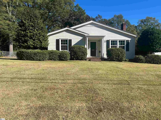 $249,900 | 105 South Holland Street, Clinton, SC 29325