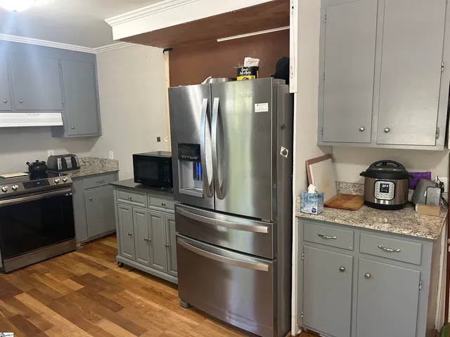 $249,900 | 105 South Holland Street, Clinton, SC 29325