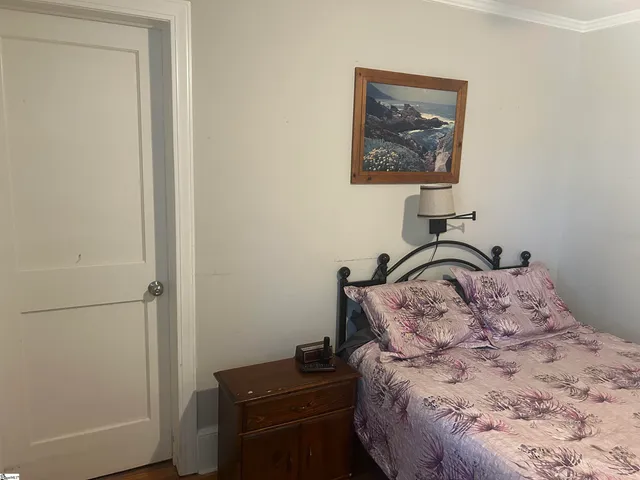 $249,900 | 105 South Holland Street, Clinton, SC 29325