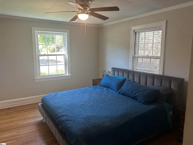 $249,900 | 105 South Holland Street, Clinton, SC 29325