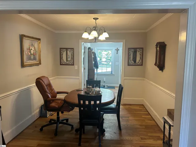 $249,900 | 105 South Holland Street, Clinton, SC 29325