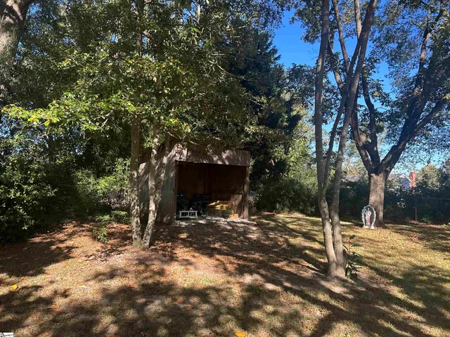 $249,900 | 105 South Holland Street, Clinton, SC 29325