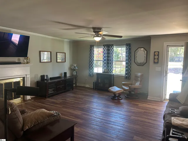 $249,900 | 105 South Holland Street, Clinton, SC 29325