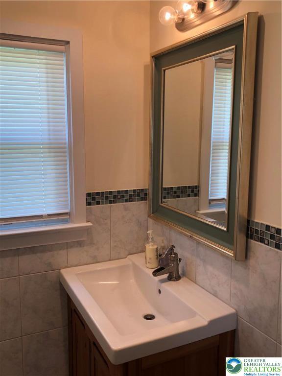 1931 Meadows Road Hellertown, PA 18055 - Photo 16 of 20 a bathroom with a sink and a mirror
