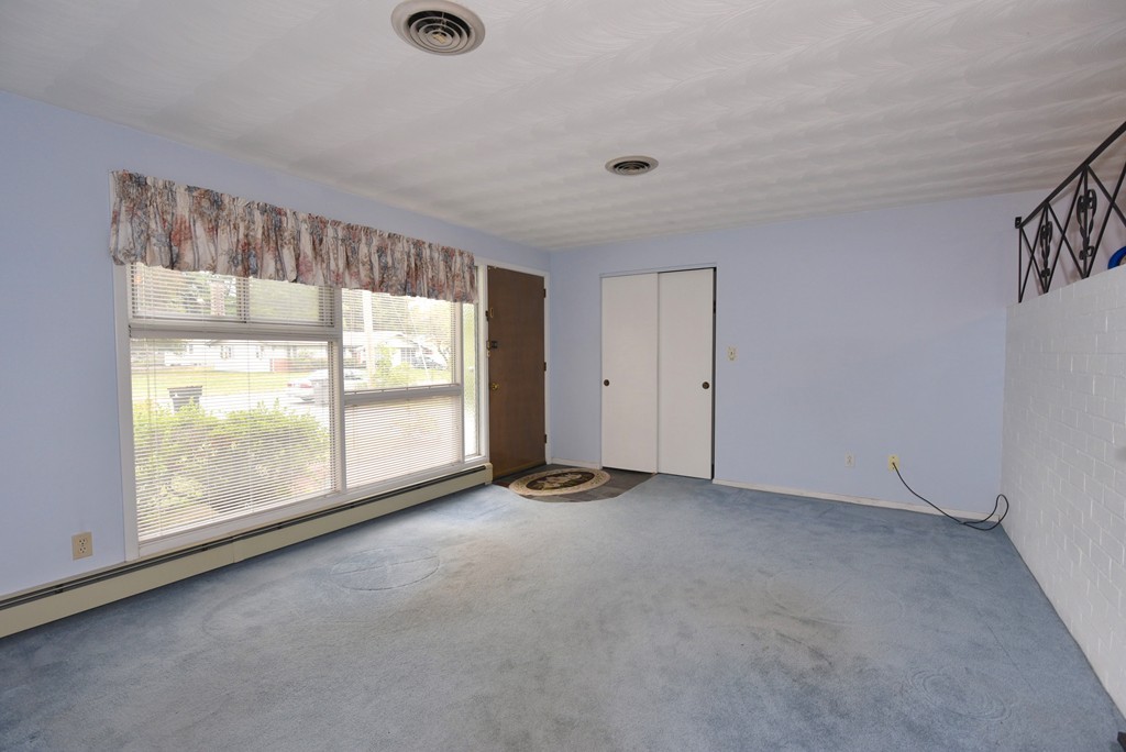 7 Brownlea Road Framingham, MA 01701 - Photo 2 of 30 Gallery Image 2