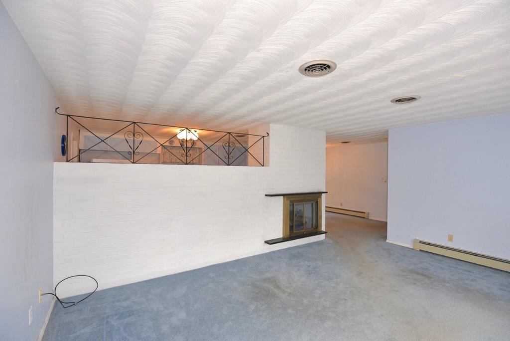 7 Brownlea Road Framingham, MA 01701 - Photo 6 of 30 Gallery Image 6