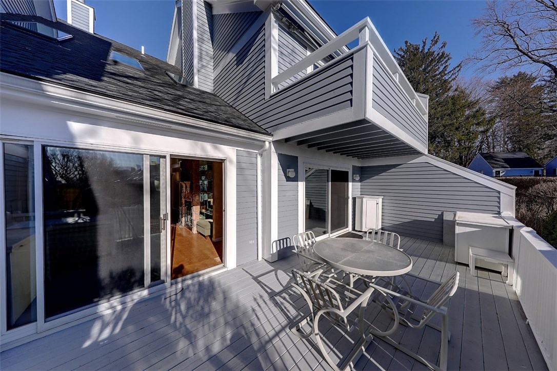 53 Bagy Wrinkle Cove Warren, RI 02885 - Photo 12 of 30