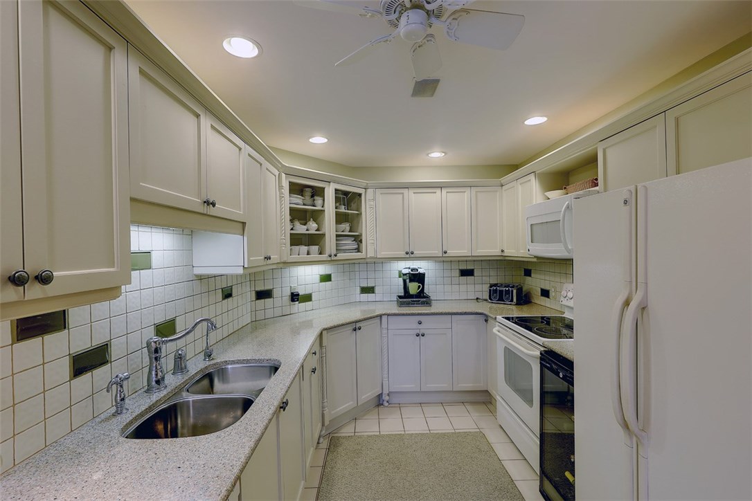 53 Bagy Wrinkle Cove Warren, RI 02885 - Photo 14 of 30