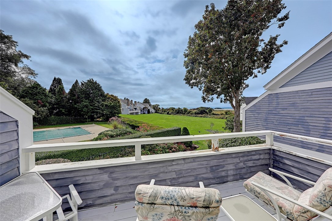 53 Bagy Wrinkle Cove Warren, RI 02885 - Photo 2 of 30