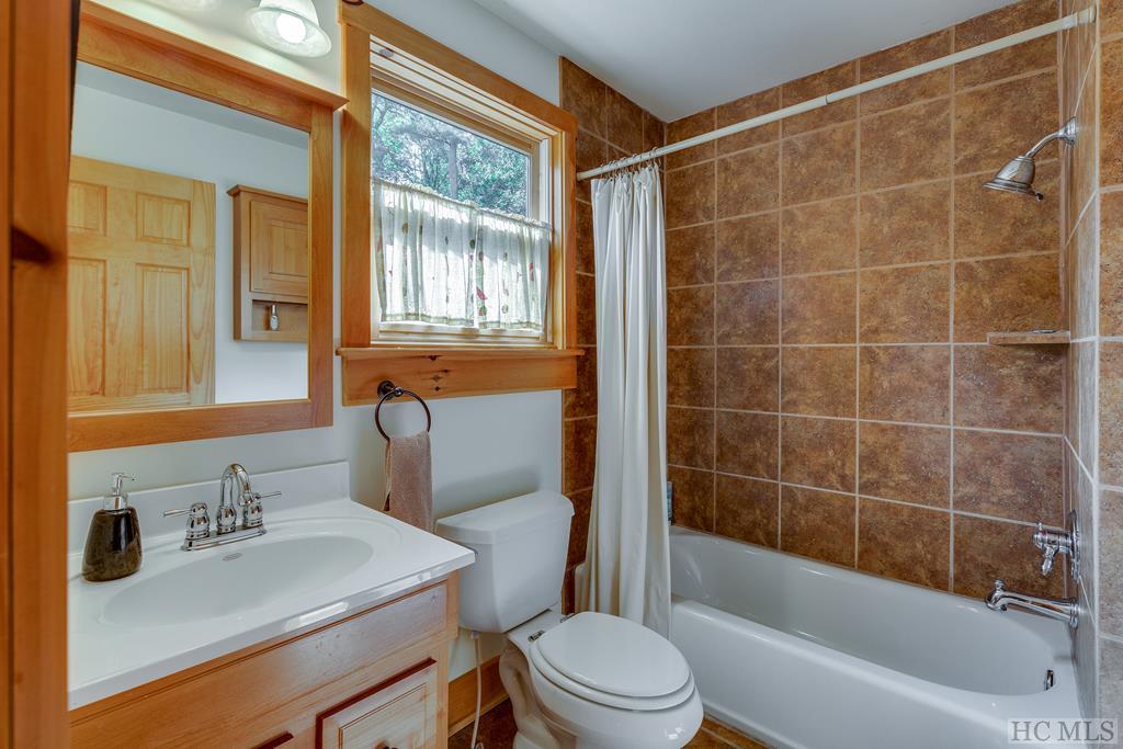 121-125 Raoul Road Highlands, NC 28741 - Photo 27 of 64 Gallery Image 27