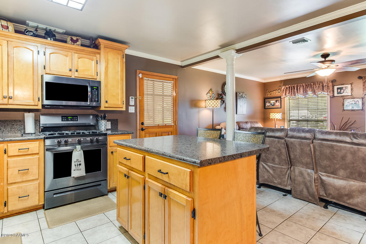 7510 Weeks Island Road New Iberia, LA 70560 - Photo 7 of 14 Gallery Image 7