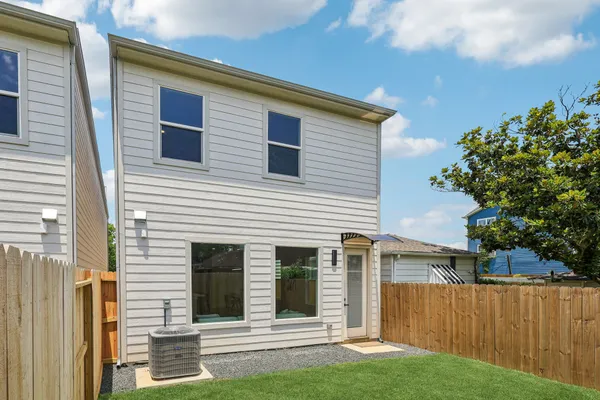 $2,800 | 3722 Nathaniel Brown Street, Houston, TX 77021