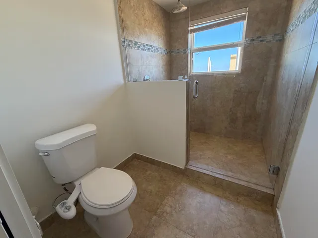 $1,000,000 | 2000 Northeast 135th Street, Unit PH, North Miami, FL 33181