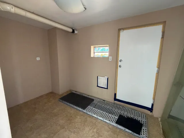 $1,000,000 | 2000 Northeast 135th Street, Unit PH, North Miami, FL 33181