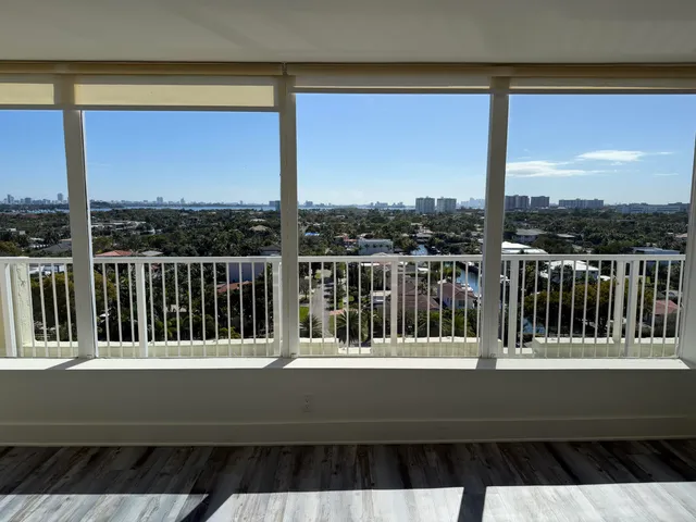 $1,000,000 | 2000 Northeast 135th Street, Unit PH, North Miami, FL 33181