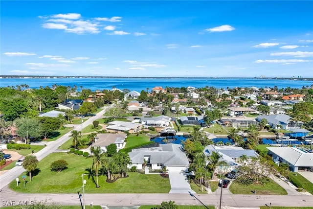 $849,900 | 381 Norwood Court, Fort Myers, FL 33919