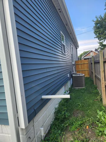 $239,700 | 6205 32nd Avenue, Kenosha, WI 53142