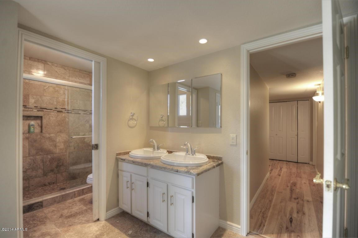 6548 East Presidio Road Scottsdale, AZ 85254 - Photo 11 of 14 14