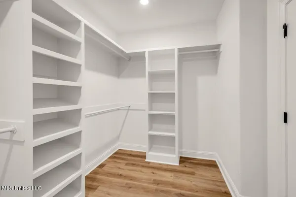 $2,550 | 12109 Creole Way, Gulfport, MS 39503